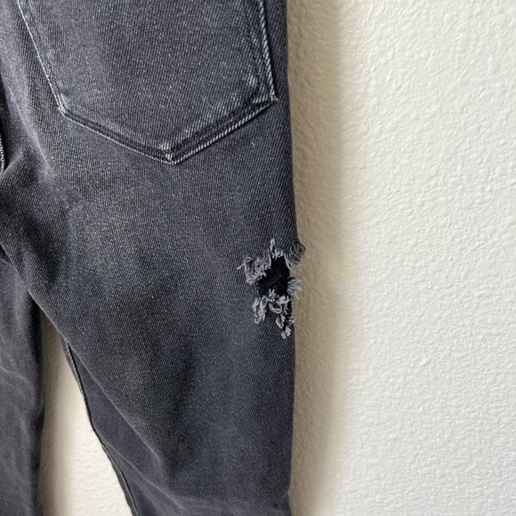 Good American Good Curve Black Jeans With Raw Hem & Distressed Size 6/28 - Picture 4 of 6